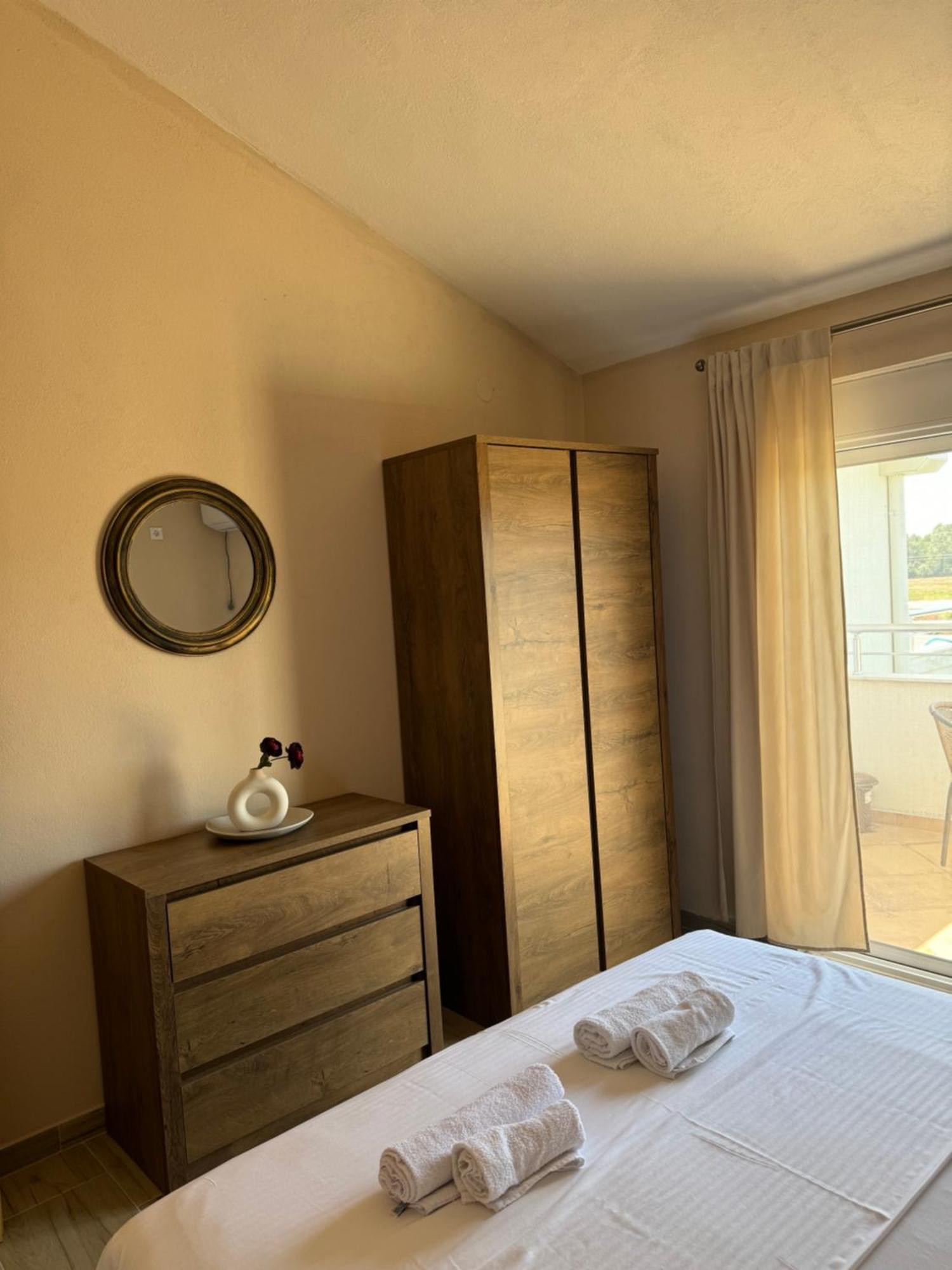 Sunrise House Apartments Улцинь Экстерьер фото