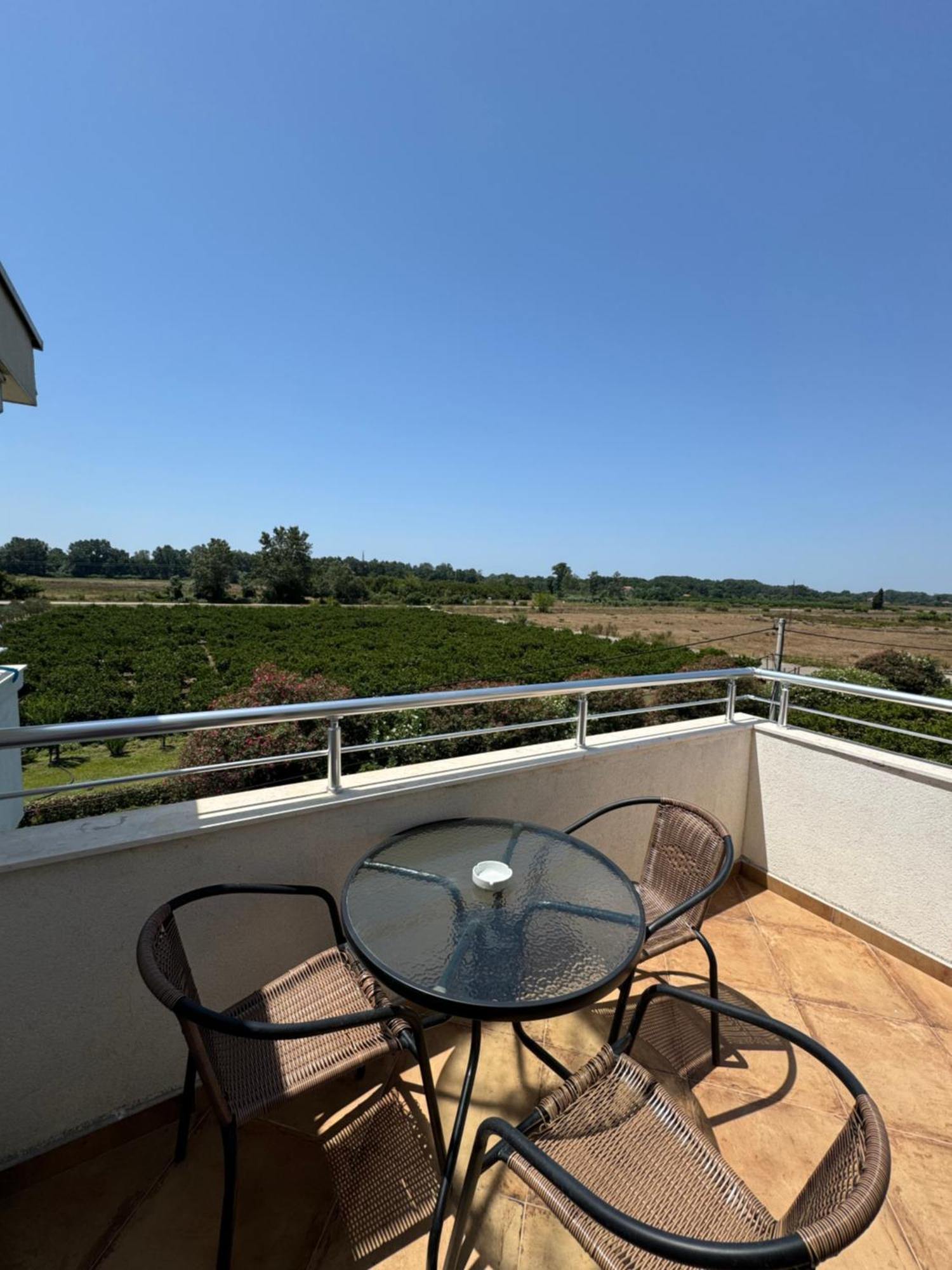 Sunrise House Apartments Улцинь Экстерьер фото