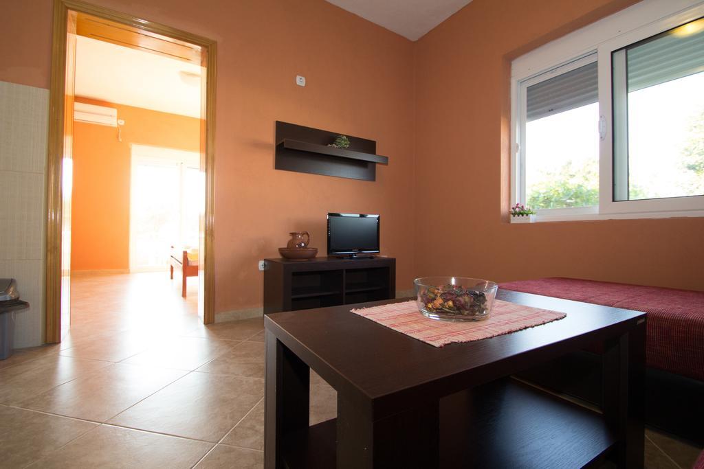 Sunrise House Apartments Улцинь Номер фото