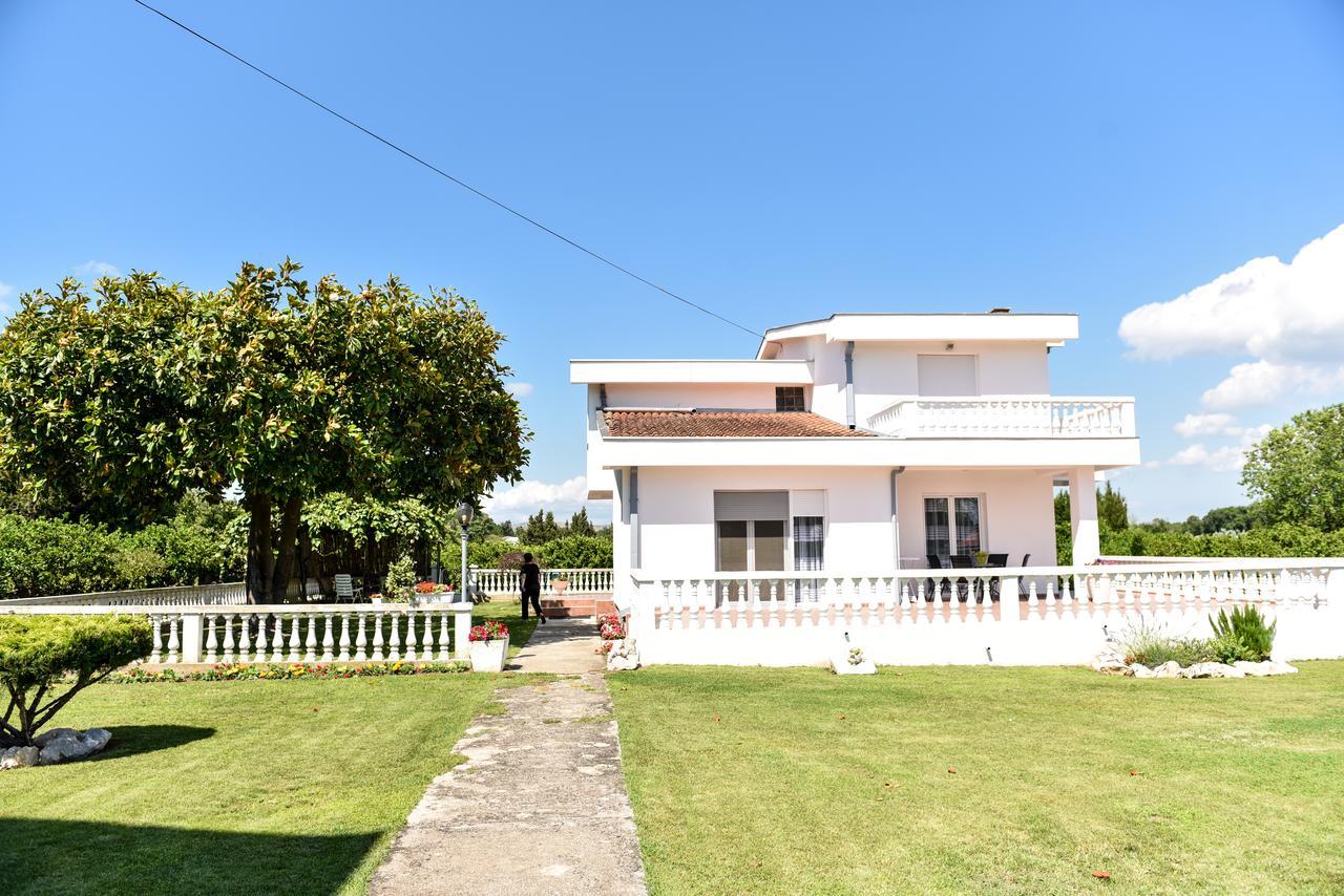Sunrise House Apartments Улцинь Экстерьер фото